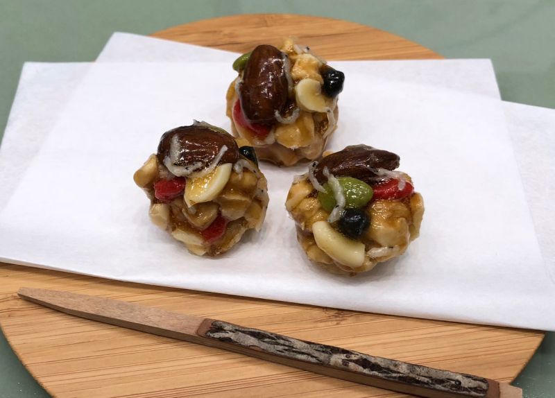món Chirimen Nut món Chirimen Nut